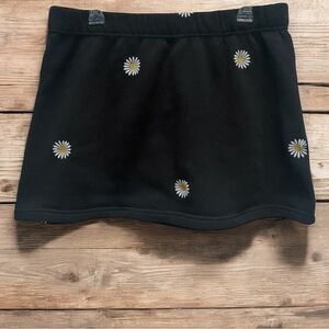 Sweethearts LA Black‎ Fleece Mini with Embroidered Daisies